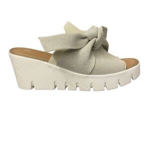 COPY - bernie mev. Nude/silver Wedge slip on with Bow Detail